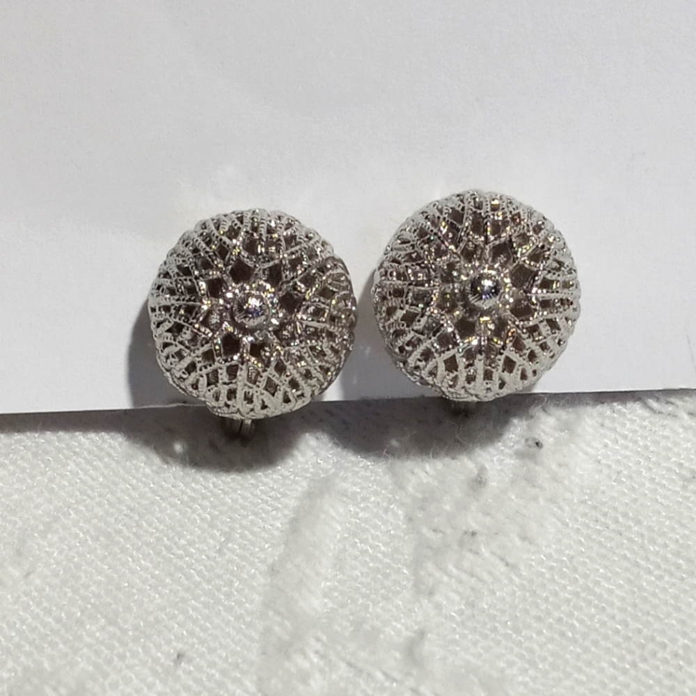 VINTAGE MONET Silver Tone Filigree Clip On Earrings